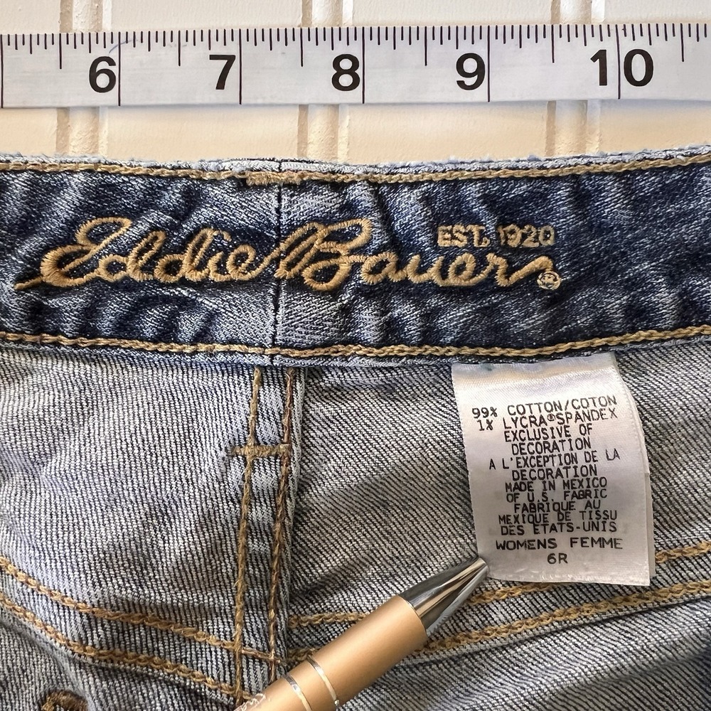 3/$25 Sale! Eddie Bauer Women's Jeans Size 6R Bootcut Frayed Cuffs‎ Distressed - Picture 6 of 7